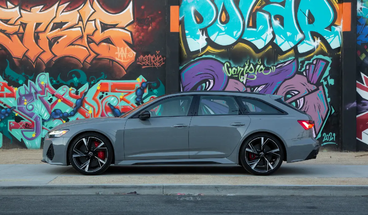 Audi - RS 6 TFSI Quattro - Best Car Rentals - Best Preowned Car - Exclusive Concierge Club-01.webp